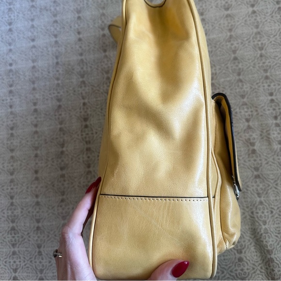 Coach Poppy Pushlock Tote In Sunflower - Picture 12 of 13